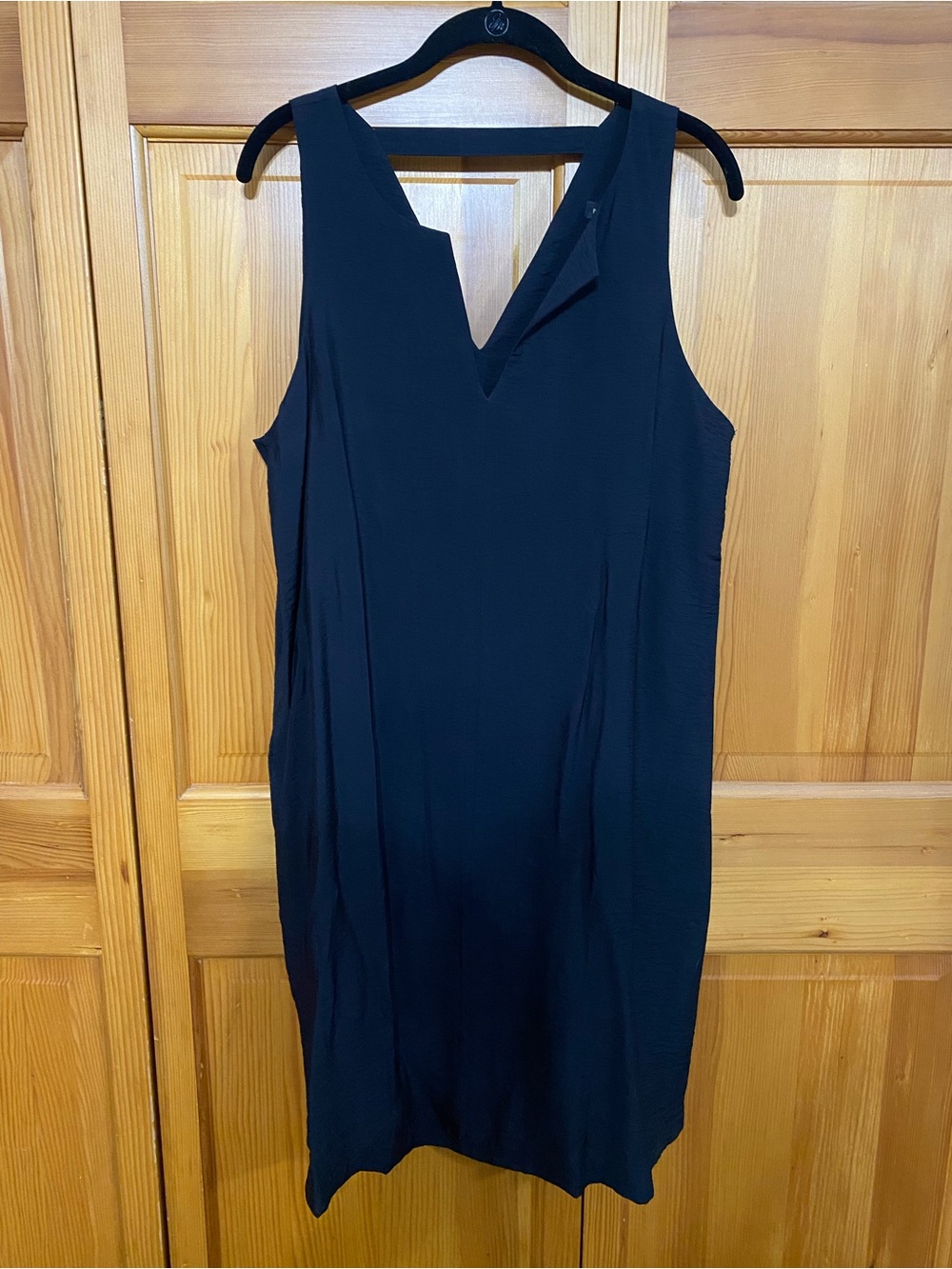 Banana Republic Black Sleeveless V-Notch Mini Dress